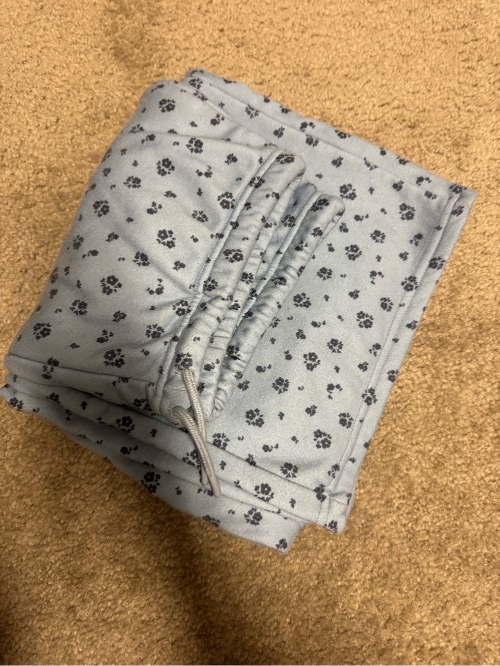 Tilly's Light Blue Floral Print Jogger Pants